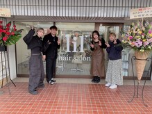 女性スタッフが多い！【インナーカラー/ハイライト/メンズ/イルミナカラー/イヤリングカラー】