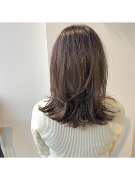 ヘアサロン ピース(hair salon PIECE) レイヤーカット 髪質改善 くびれヘア 柔らかベージュ
