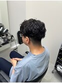 <オバマ>簡単スタイリングでキマるメンズツーブロック束感パーマ