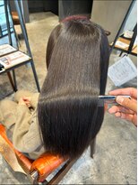 インス(ensue)&nbsp;20代30代大人可愛い髪質改善カラーアッシュグレージュ透明感