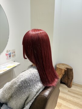 アン ブリーチ(UN BLEACH) ビビットなレッド