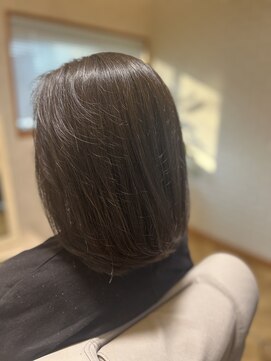 カポノ(KAPONO) ミディアムボブ