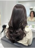 透明感たっぷりオリーブグレージュ