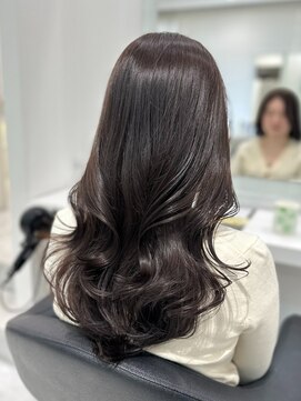 チューン 銀座(TUNE) 透明感たっぷりオリーブグレージュ