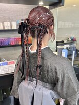 ケンジ 横浜(KENJE)&nbsp;袴ヘア/着物ヘア/ツインヘア/ベロアリボン/編みおろし/卒業式