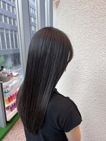 エルサフィロ ヨドヤバシ(el zafiro yodoyabashi)&nbsp;くびレイヤー前髪髪質改善小顔レイヤーロング20代30代40代50代