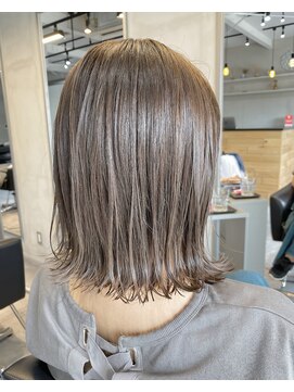 ローラム(LOLAM) グレージュカラー