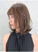 レイヤーロブ_フォギーベージュ耳かけウェーブパーマ_ba293833