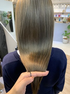 ジエクト ヴィシア(The Ect VIXIA) 艶髪トリートメント　導入イオン水　ダブルカラー