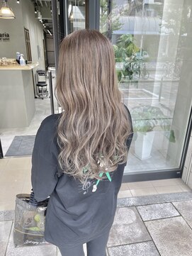 フェリア 松山(Feria) 【Feria松山】ヌーディーベージュグラデーション“石田幸輔”