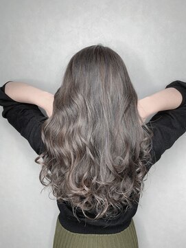 ワット 原宿店(W) 【W-ワット-原宿店 】ブリーチなし透け灰グレージュ☆