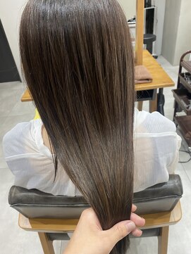 エル 横浜(eL) 繊細馴染ませハイライトで柔らかカラー