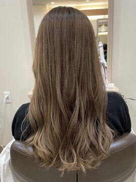 アルターリール(aL ter Rire) ミルクティーベージュ/デザインカラー/澤瑞絵