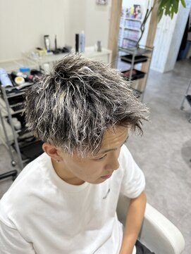 バック(BUCK) ホワイトメッシュツイスト