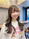 【韓国レイヤーカット】赤みを感じさせないオリーブカラー