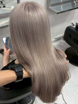 ベレーザシェルト(Beleza scelto) 15453ブリーチ&ダブルカラーホワイトブロンドシルバーアッシュ