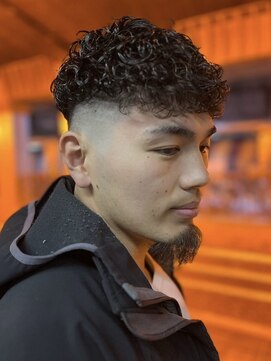 HIRO GINZA BARBER SHOP 広島本店【ヒロギンザ バーバーショップ】【3/19 OPEN予定】 ニュアンスパーマ/波巻きツイストスパイラル[広島/理容室]
