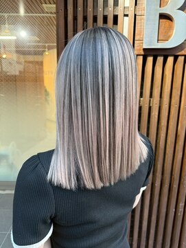 ブリッツ レボ(BLITZ-REVO) 着物ヘア/ダークアッシュ/ミディアムレイヤーカット/柏駅