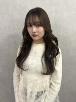 フランチェスカドットボブ(francesca.bob)&nbsp;《別所好葉》ブリーチなしで作るアッシュベージュ