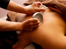 MBR大阪店の雰囲気（PISONテラピーで顔のむくみが取れ、首・肩ラインがスッキリ◎）