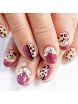 ネイルホーラー(Nail-HAULER)の写真/500色以上のカラーandグリッターで指先キラキラ！きっと理想の自分が見つかる◎