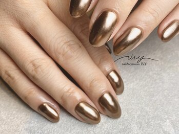 アイヴィー(IVY)/ミラーネイル