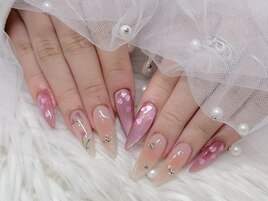 ロングちゅるんネイル