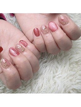 マグレッド×チューリップネイル
