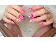 アユミネイル 川崎(Aumi nail)の雰囲気（シンプルデザインでももちやフォルム/ツヤにこだわり丁寧な施術）