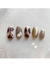 エフドット(f.)/ニュアンス秋ネイル