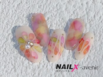 ネイリックス アヴェニール(NAILX avenir)の写真/【春デザイン追加！】トレンドを抑えたデザインで指先を華やかに♪繊細な手描きアートで周りと差をつける★