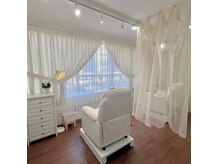 アン(UNE)の雰囲気（eyelashルーム）