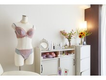 アムリタ ラボラトリーの雰囲気（オーダーメイドランジェリーや化粧品、リカバリーウェアなど）