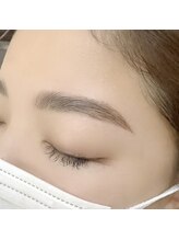 アウリー バイ ランズ(AULII by lands)/ハリウッドブロウリフト