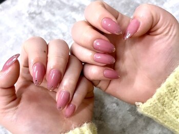 エマネイル(emma nail)の写真/【定額シンプルデザイン4400円～】シンプルだけど上品なデザインで、周りと差をつけて♪毎日気分もUP♪