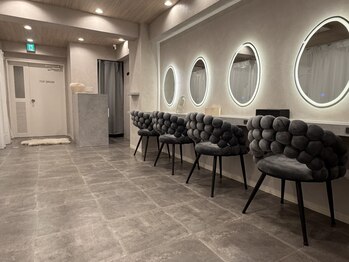 トップブロウ 天王寺あべの店(TOP BROW)の写真/<天王寺駅チカ!大人女性向け上質Salon>あなたの魅力を最大限に活かすまつげパーマ、お任せください♪