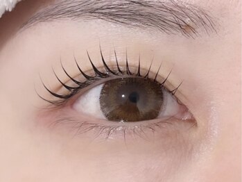 ネオリーブ ウリ(Neolive uri)/パリジェンヌ　まつ毛パーマ