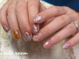 ピンク ちぐはぐ ネイル
