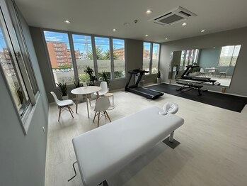 ウェルサス(WELLSUS)/店内の別の角度（ベッド側から）