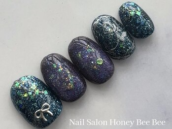 ハニービービー(Honey Bee Bee)/推しネイル