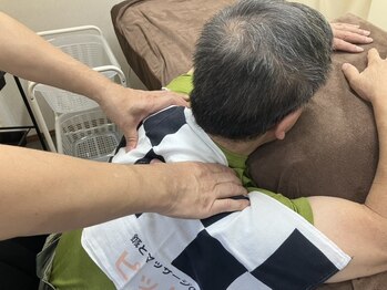 鍼とマッサージのピットイン/車椅子の方の施術イメージ2