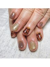 レヴィア(REVIA)/ネイルアート2本定額コース