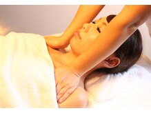 リ クリエイショナル(Re-Creational)/デコルテもトリートメント