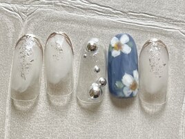 ネイビー花柄ニュアンス