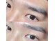 オズ ネイルアンドアイ(OZ NAIL&EYE)の写真/大人の身だしなみである眉毛。ワックスで脱毛するのでスッキリ。男女関わらず人気の施術です。