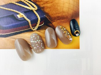 ネイルクロエ(NAIL KCLOE)/大人のアースカラーネイル