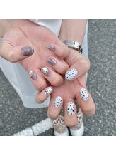 ビューティーフロア ビビット サロンアンドスクール(BEAUTYFLOOR vivid salon&school)/ちぐはぐネイル★