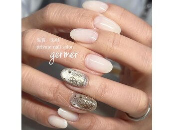 ジェルメ(germer)/浮かんで見える手描き雪の結晶☆