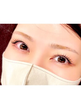 ナチュラル上品な目元にしたい