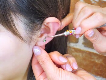 リリベル(LilyBell)/耳つぼジュエリー